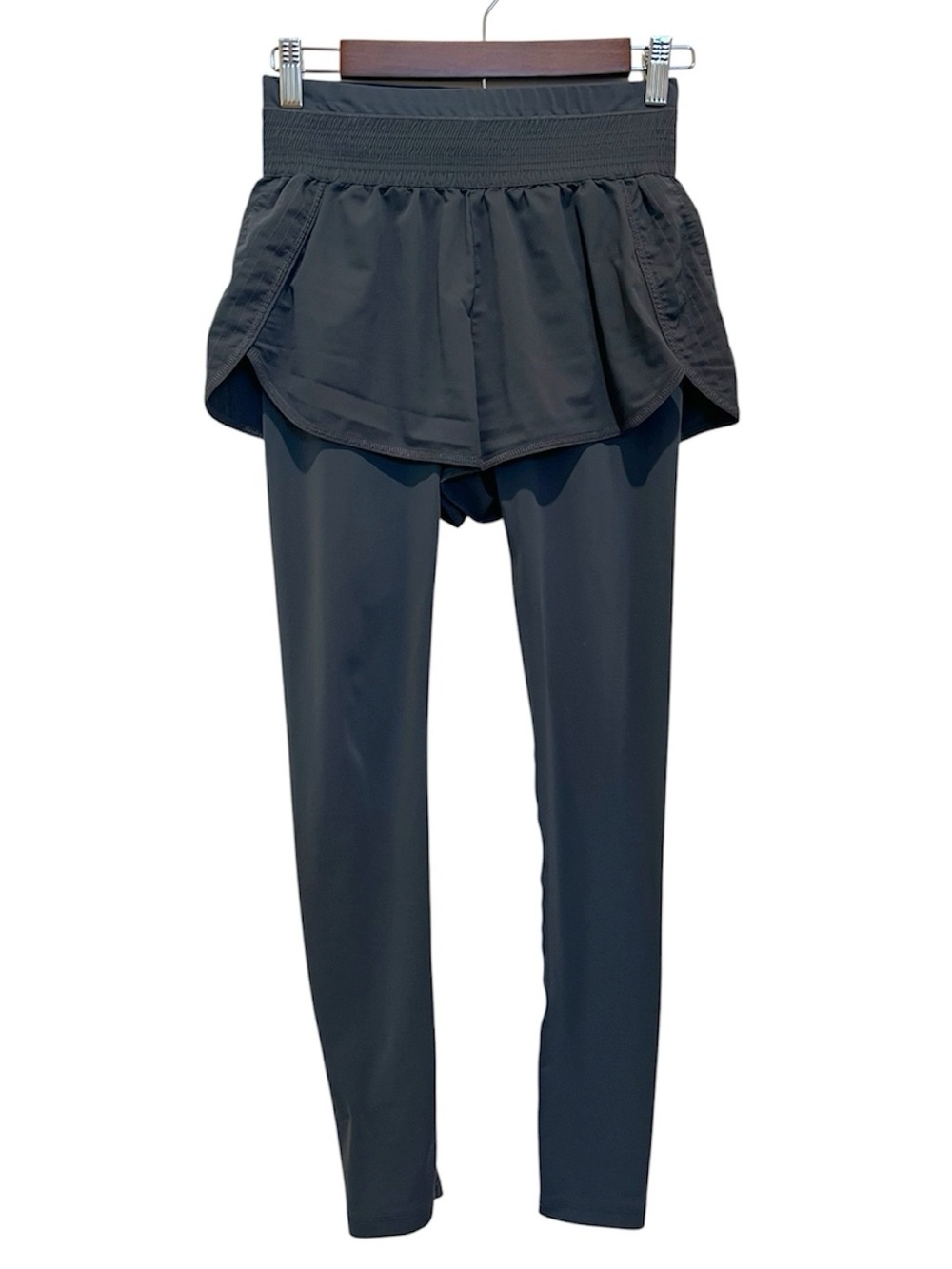 Descente Women’s Active Skirt with Leggings Size Medium Charcoal Gray Japan